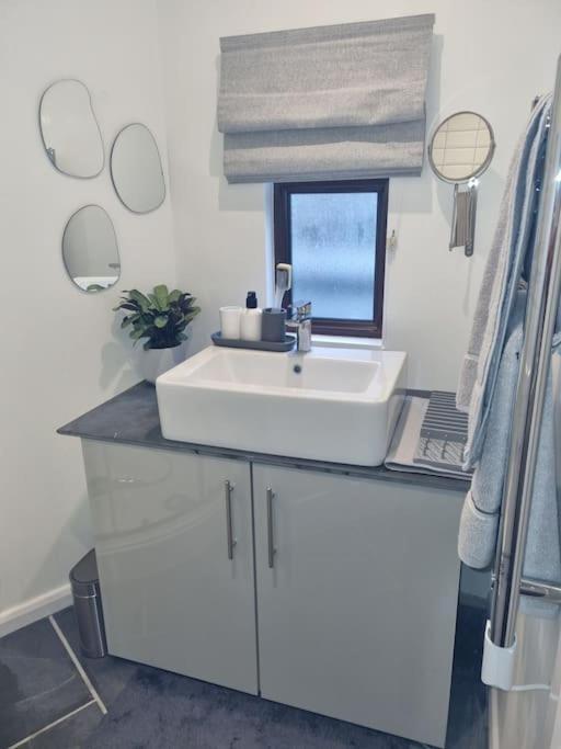 The Den - A Modern, Quirky, Self Contained Unit Apartment Braunton Exterior photo